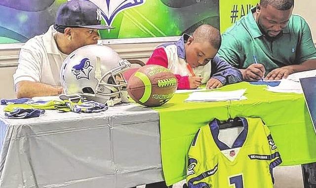 AAU team hosts signing day for players, cheerleaders - Laurinburg Exchange