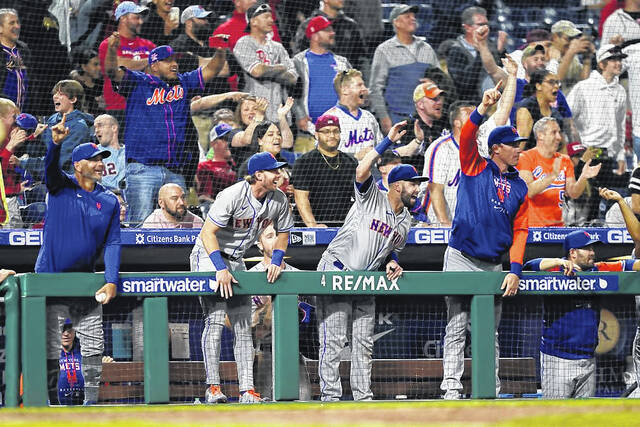 Mets floor Phillies with 7-run 9th, Starling Marte caps win