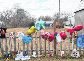 
			
				                                This Saturday, there will be a planned candle light vigil at the Discount Grocery for the newborn that was found deceased last week.
                                 Photo courtesy of James McDougald

			
		